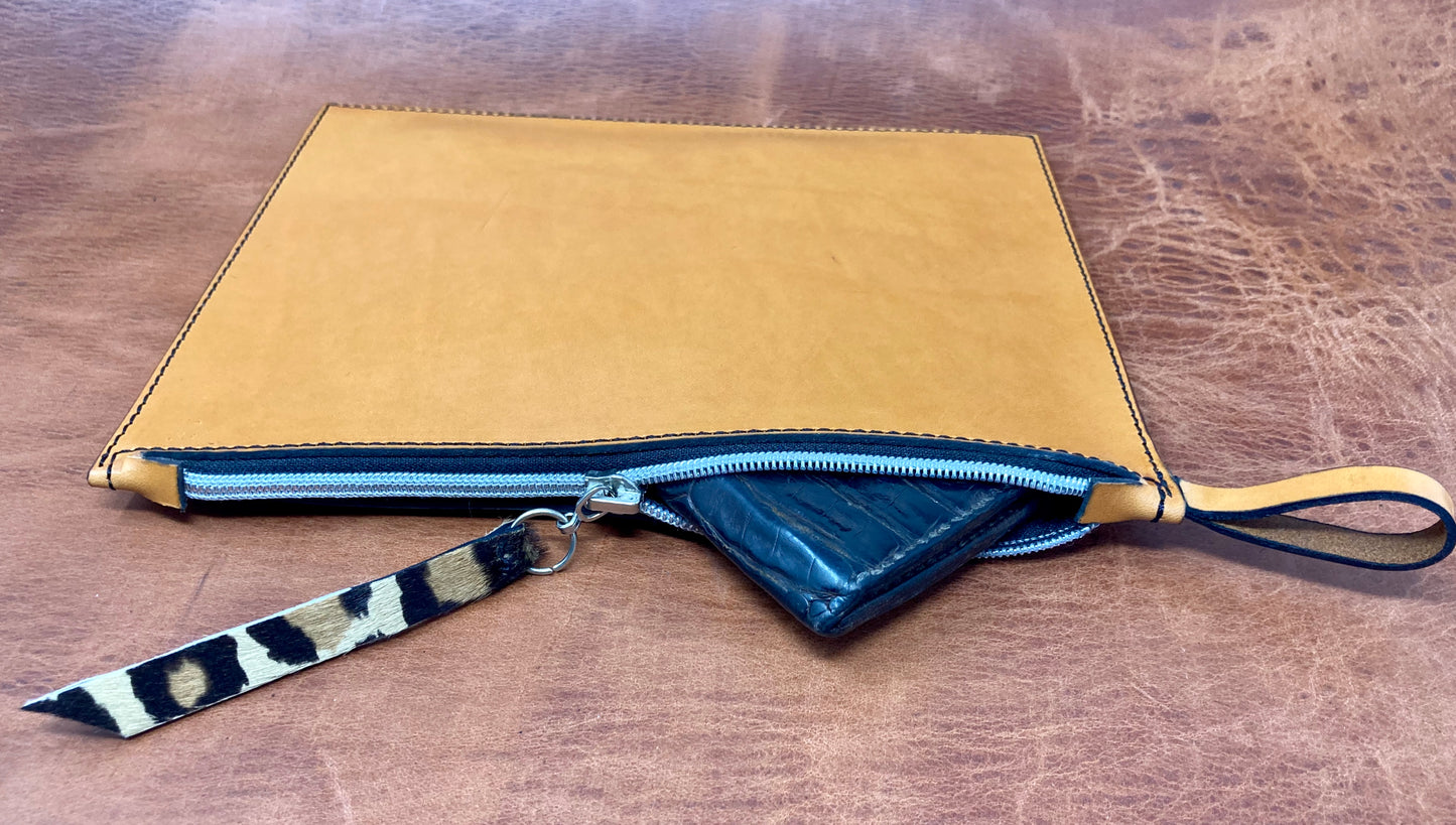 Hermann Oak Zippered Pouch